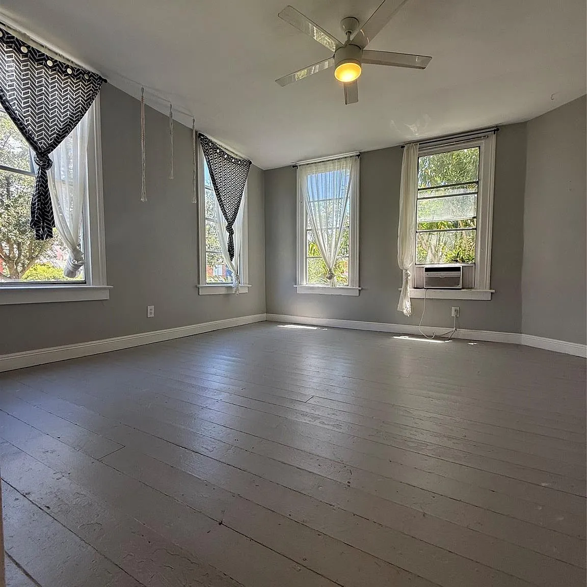 2 bed, 1.0 bath, 2680 sqft, $1,400 — Photo 3
