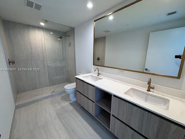 77 SE 5th St #1806 — Photo 17