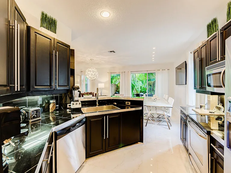 Resort Ln — Photo 10