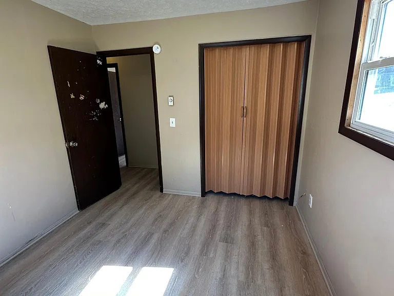 1403 Spring Ave NE #A — Photo 6