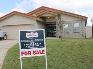 867 Buena Vista Dr, Eagle Pass, TX 78852