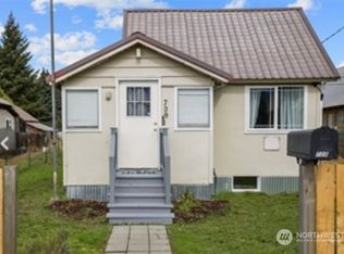 709 E 1st St, Cle Elum, WA 98922