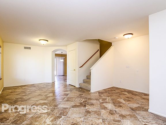 3rd image of 2431 W White Feather Ln