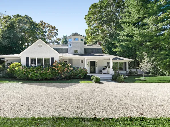 9 Foxcroft Ln, East Hampton, NY 11937