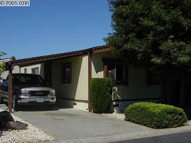 1st image of 121 Rock River Dr
