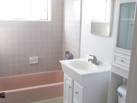 3rd image of 7451 La Jolla Blvd APT B