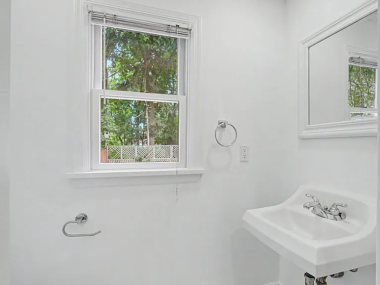 15 Chestnut St — Photo 10