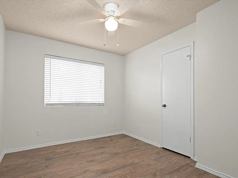 220 Sailmaster St #A — Photo 20