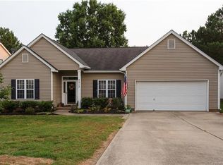 7317 Daerwood Pl, Charlotte, NC 28215