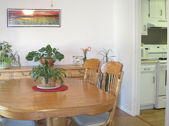 5th image of 134 Stepping Stone Ln