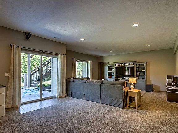 5th image of 2231 Stillwater Dr
