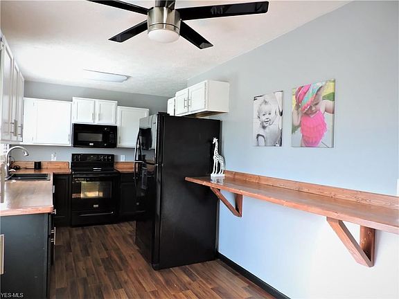 4th image of 310 Horseshoe Dr