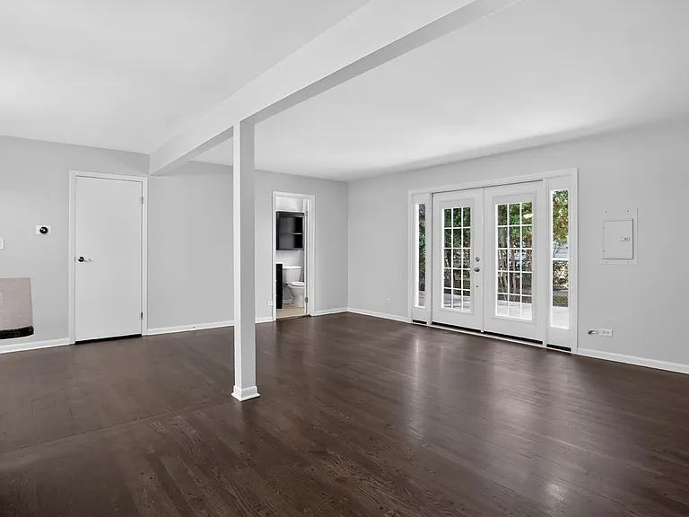 1702 N Beech Rd — Photo 19