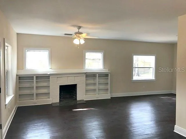 4 bed, 3.0 bath, 2238 sqft, $4,200 — Photo 4