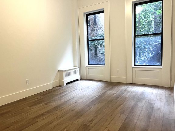 5th image of 208 W 104th St APT 1B