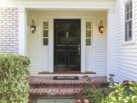 1852 Hillside Rd Fairfield CT-print-052-046-013-4200x2800-300dpi.jpg