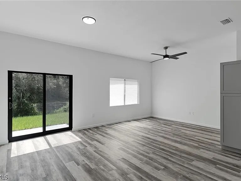 603 Hawthorne Ave S — Photo 10