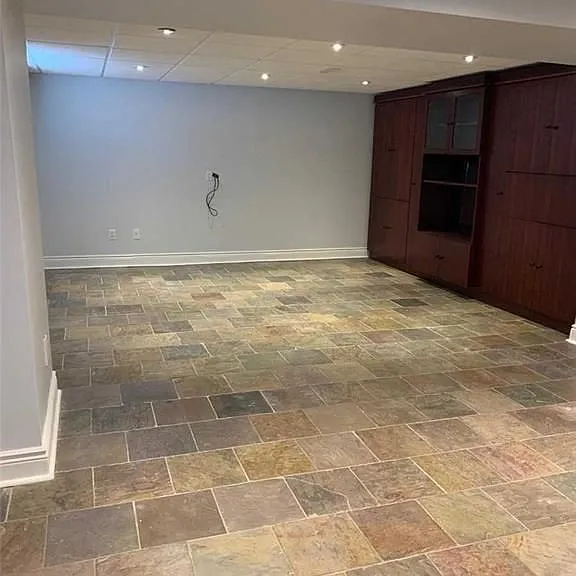 54 George Anderson Dr #BASEMENT — Photo 3