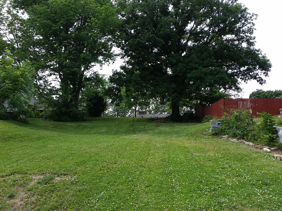 2nd image of 314 NW North Shore Dr