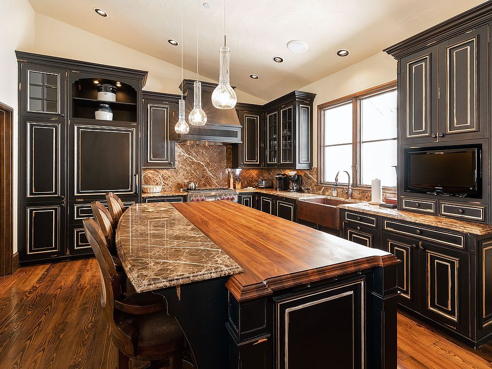 1st image of 44 Meadow Ln #3