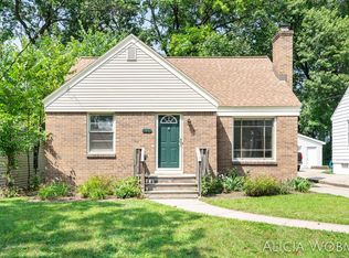 821 Walsh St SE, Grand Rapids, MI 49507
