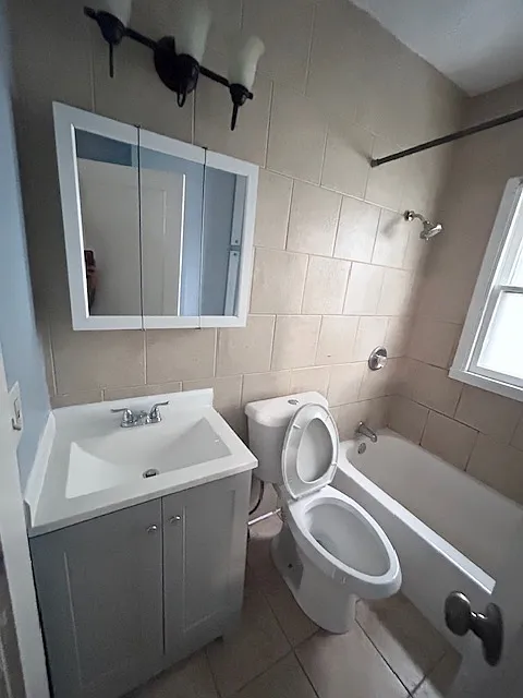 873 Rudyard Rd — Photo 2