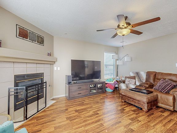 5th image of 10819 Stonebrook Pl NW