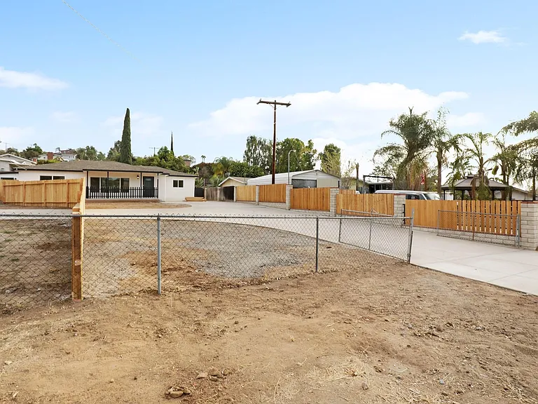 1501 Pepper Dr — Photo 38