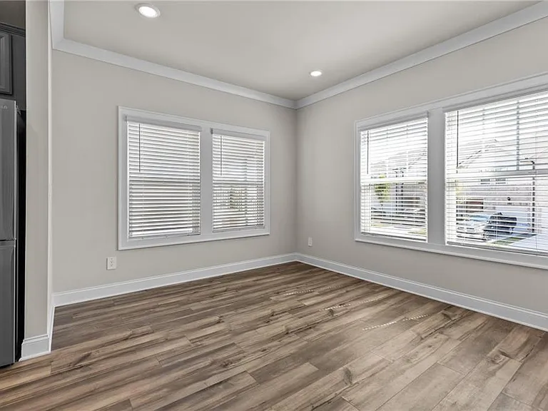 3614 Shore Wood Ave — Photo 4
