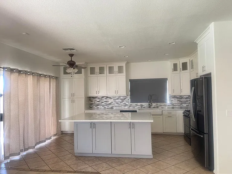 8345 W Pontiac Dr — Photo 11