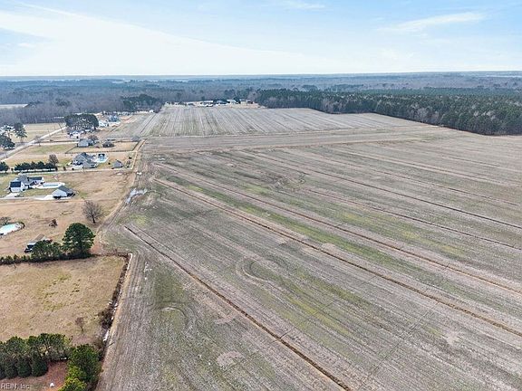 3rd image of 556B Gallbush Rd