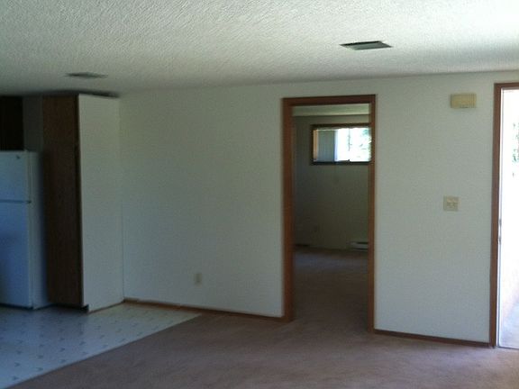 2nd image of 503 N Parkway Ave APT 201