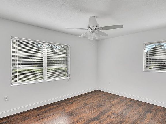 2nd image of 1413 Braebury Dr