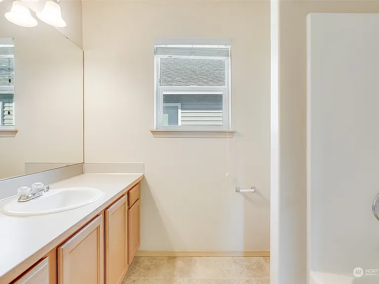 18240 97th Avenue Ct E — Photo 17