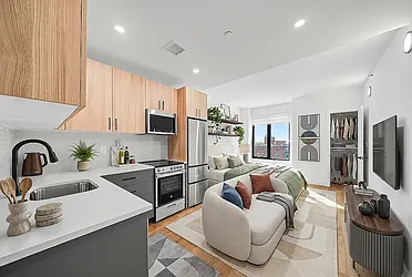 83-15 Parsons Boulevard, #2I
