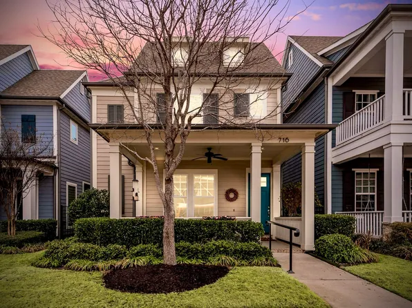 716 S Coppell Rd, Coppell, TX 75019