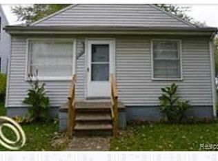 7689 Stahelin Ave, Detroit, MI 48228