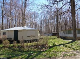 5220 University Dr, Geneva, OH 44041