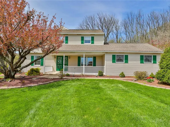 4300 Primrose Ln, Treichlers, PA 18086