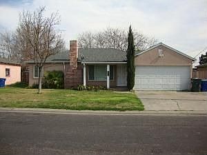 1st image of 2416 Lilac Ct
