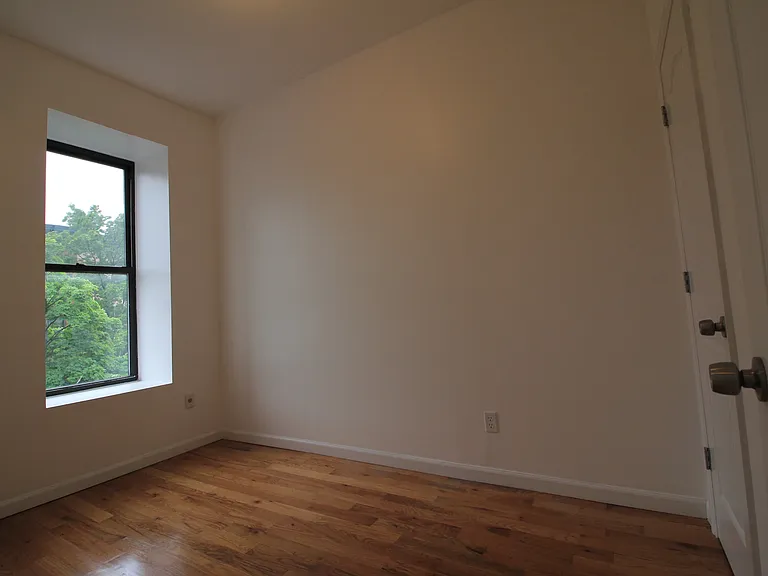 263 Vernon Ave #3 — Photo 6