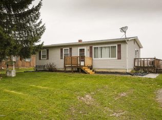 16705 B Dr S, Marshall, MI 49068