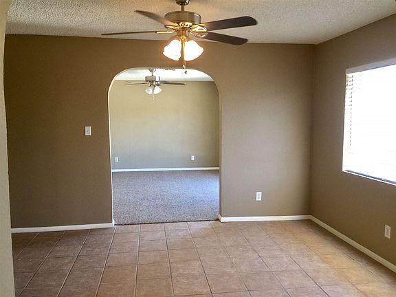 4th image of 11189 S Holland Ave