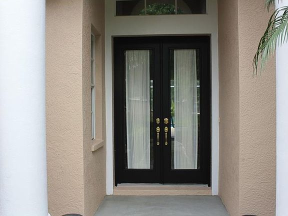 2nd image of 17523 Edinburgh Dr