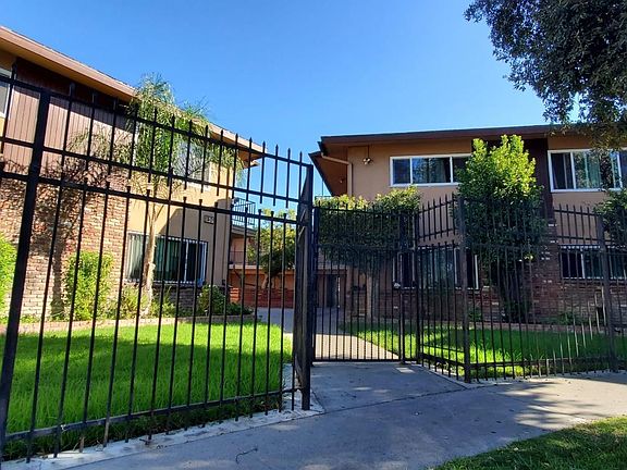 2nd image of 1409 W Lingan Ln #2X1