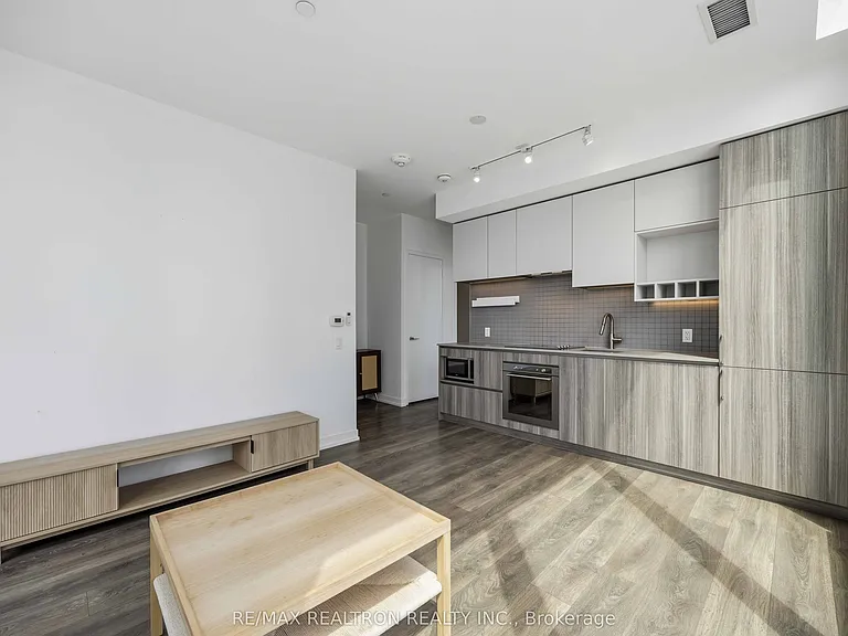 898 Portage Pkwy #903 — Photo 11