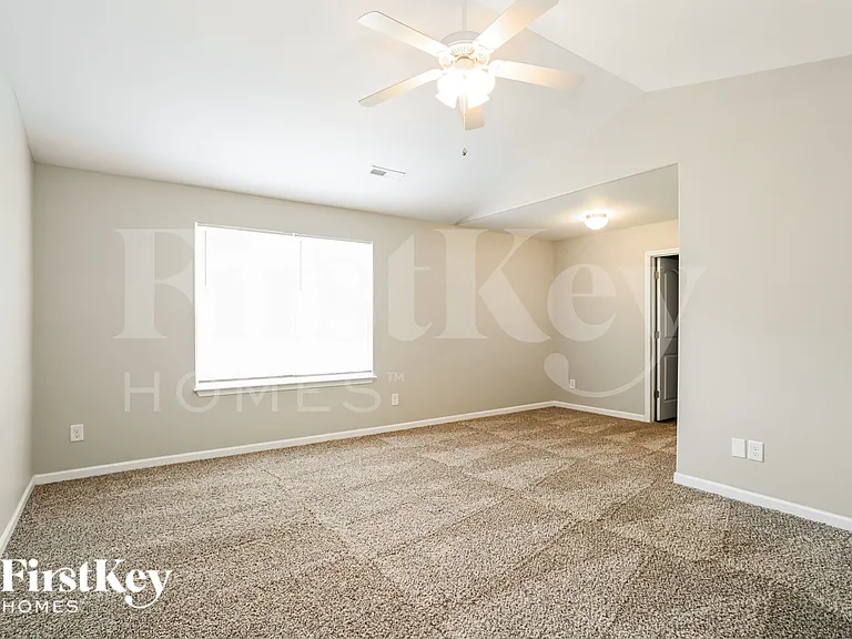 9017 Sharpes Cir — Photo 9