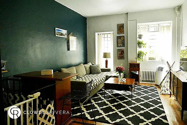 Rented by Cooper & Cooper Real Estate | media 17