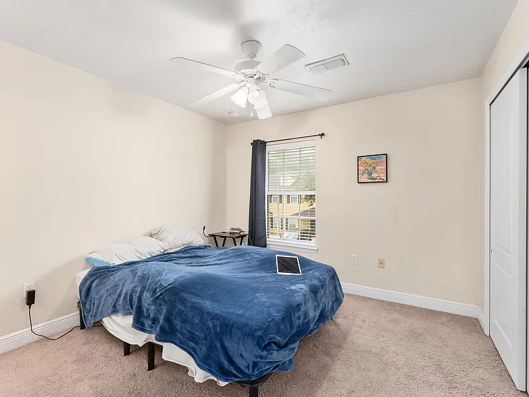 2980 SW 35th Pl #101 — Photo 10