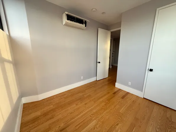 1369 Saint John's Place image 6 of 9